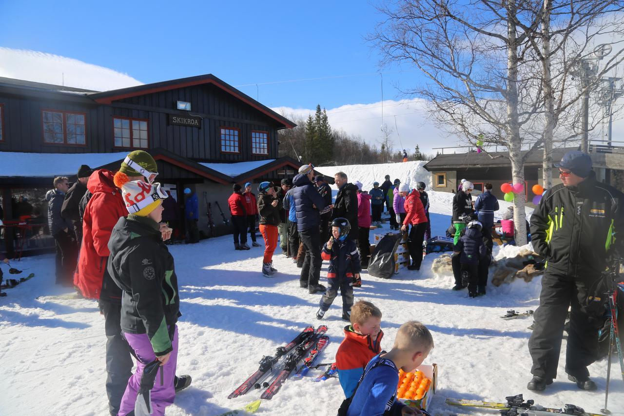 Gomobu Fjellstue 호텔 론 외부 사진